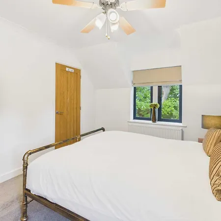 Host & - Church Lane Tatil Evi *