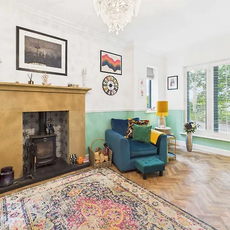 Host & - Church Lane *